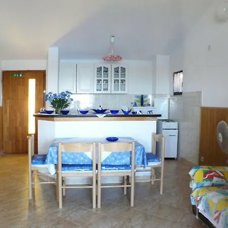 Near The Sea Marinovic *