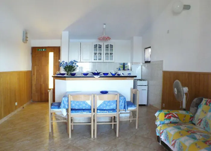 Near The Sea Marinovic *