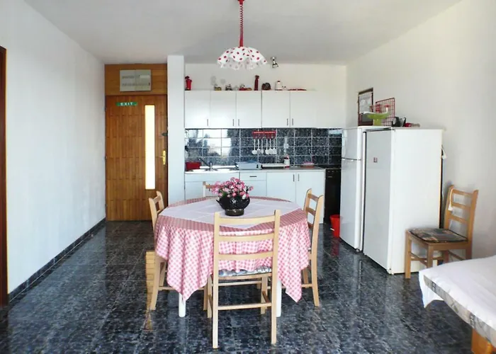 Near The Sea Marinovic *