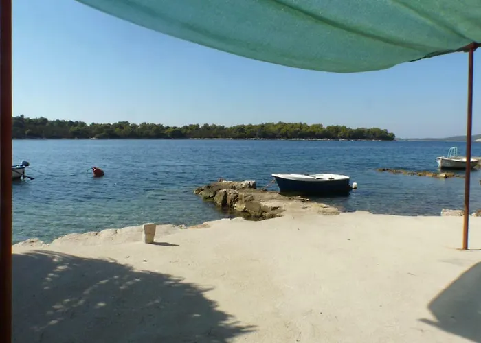 Near The Sea Marinovic * Prižba